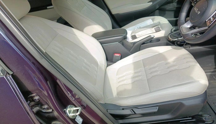 2024 KIA SELTOS HTX IVT, Petrol, Automatic, 14,443 km, interior