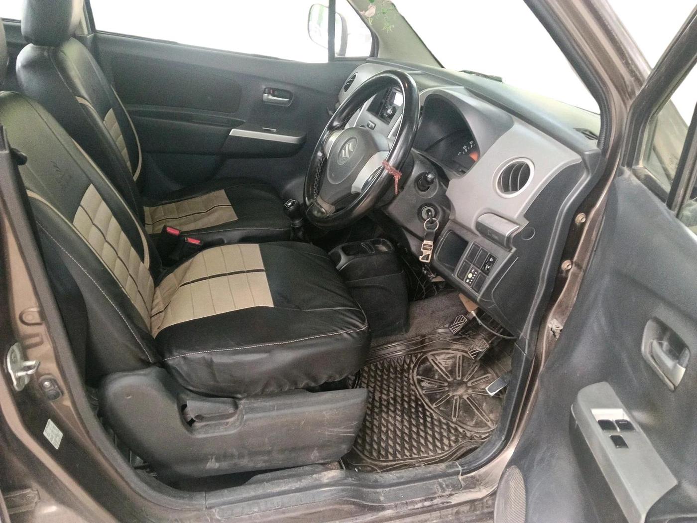 2012 Maruti Wagon R 1.0 LXI CNG, CNG, Manual, 1,19,823 km, interior