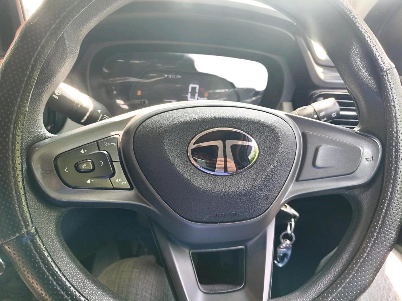 2025 Tata PUNCH Adventure Plus iCNG, CNG, Manual, 11,172 km, interior