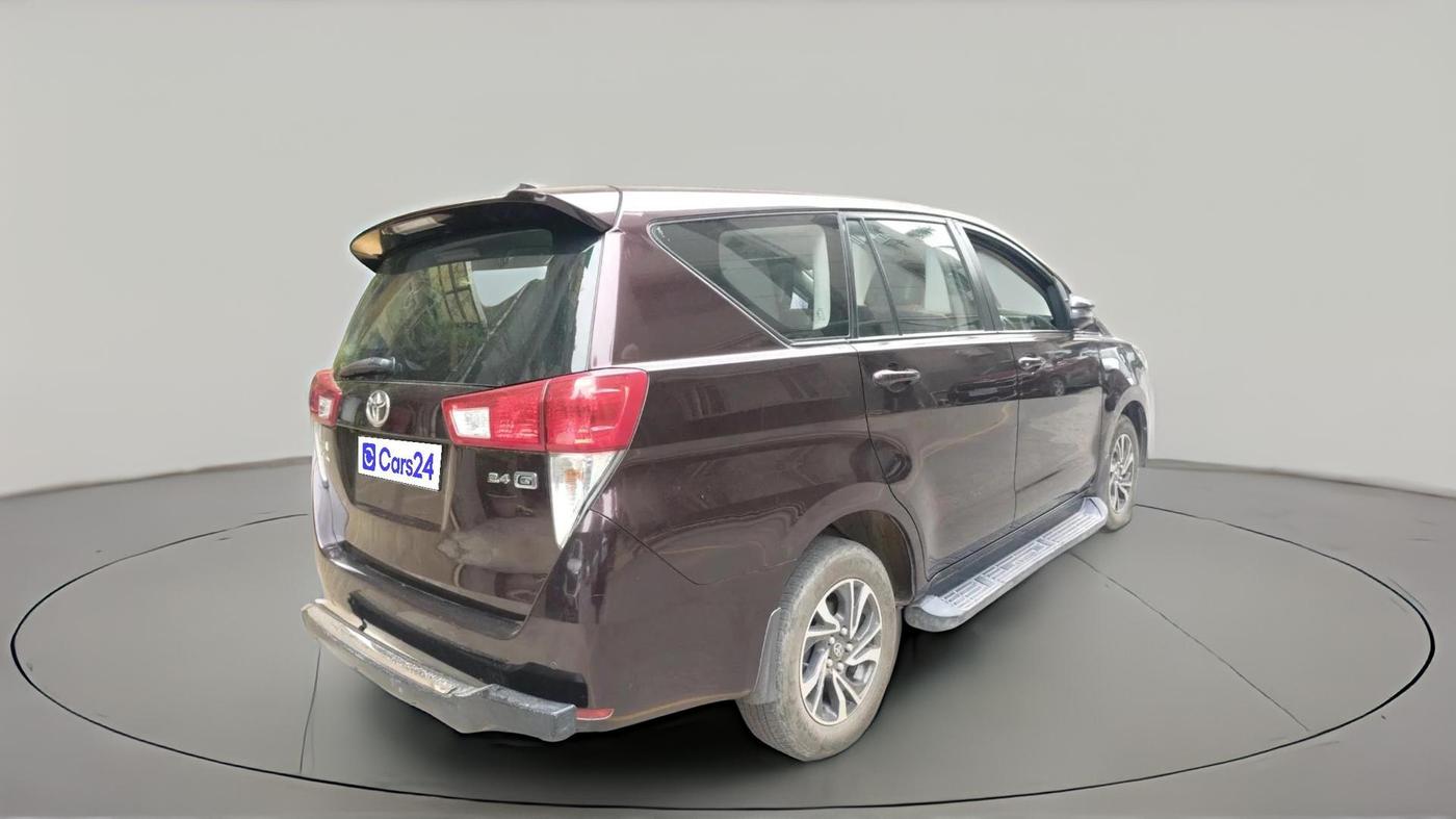 2021 Toyota Innova Crysta 2.4 GX 7 STR, Diesel, Manual, 42,046 km, exterior