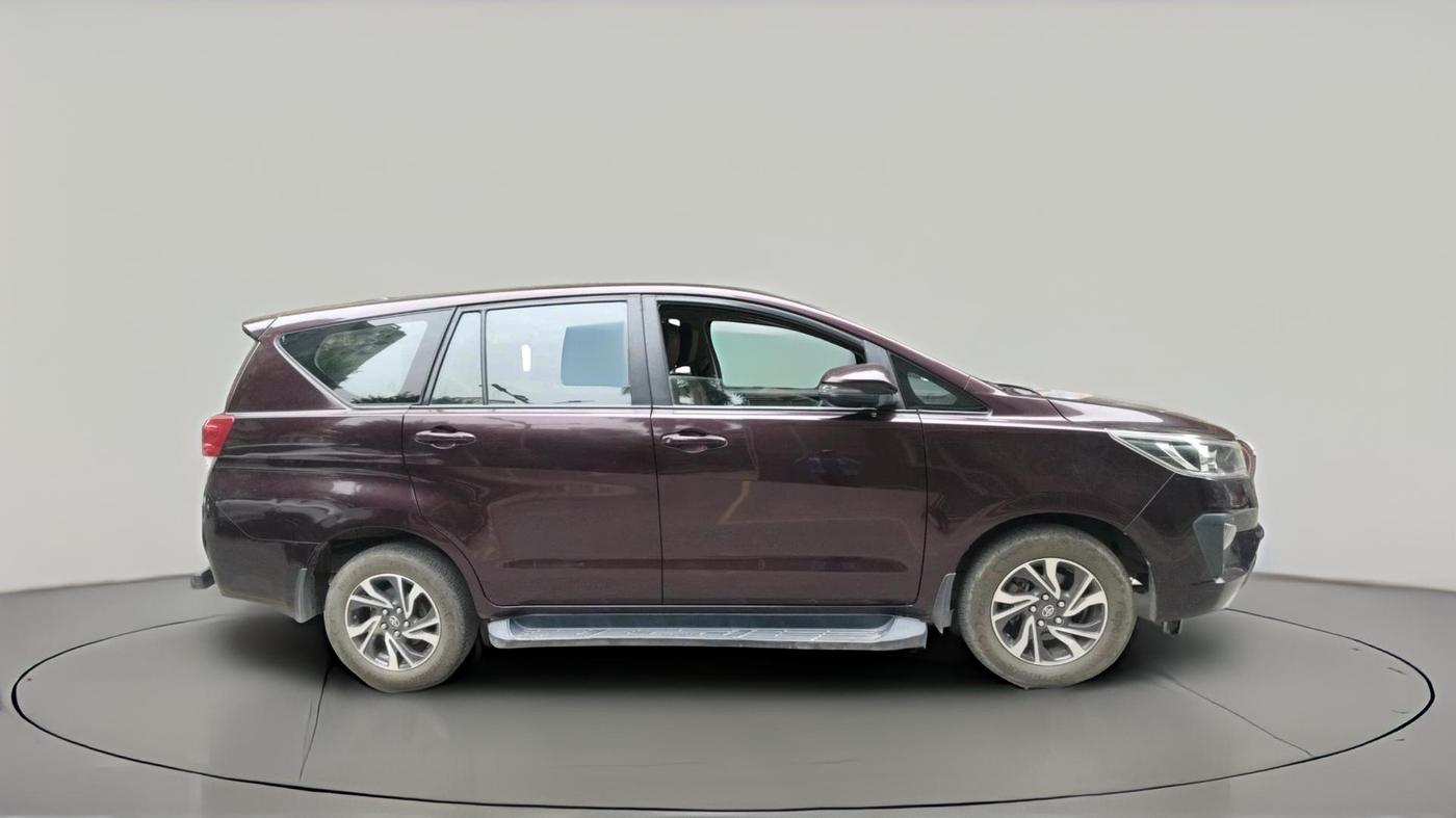 2021 Toyota Innova Crysta 2.4 GX 7 STR, Diesel, Manual, 42,046 km, exterior