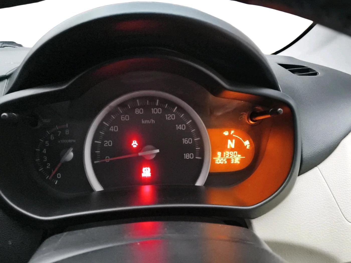 2017 Maruti Celerio ZXI AMT (O), CNG, Automatic, 91,390 km, interior