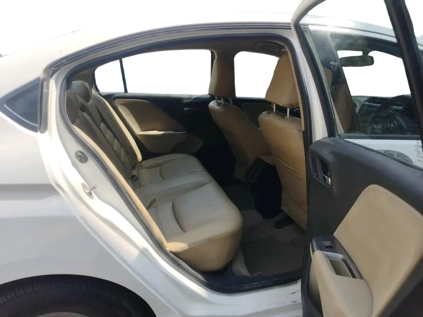 2016 Honda City 1.5L I-VTEC V MT, Petrol, Manual, 1,49,699 km, interior