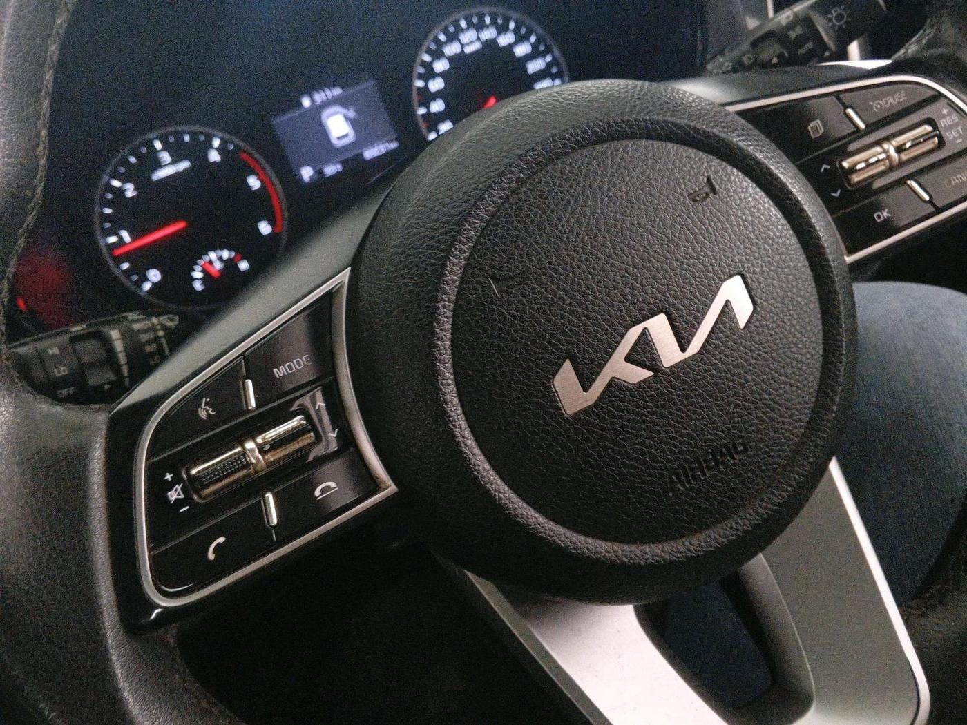 2021 KIA SELTOS HTK PLUS AT 1.5 DIESEL, Diesel, Automatic, 83,231 km, interior