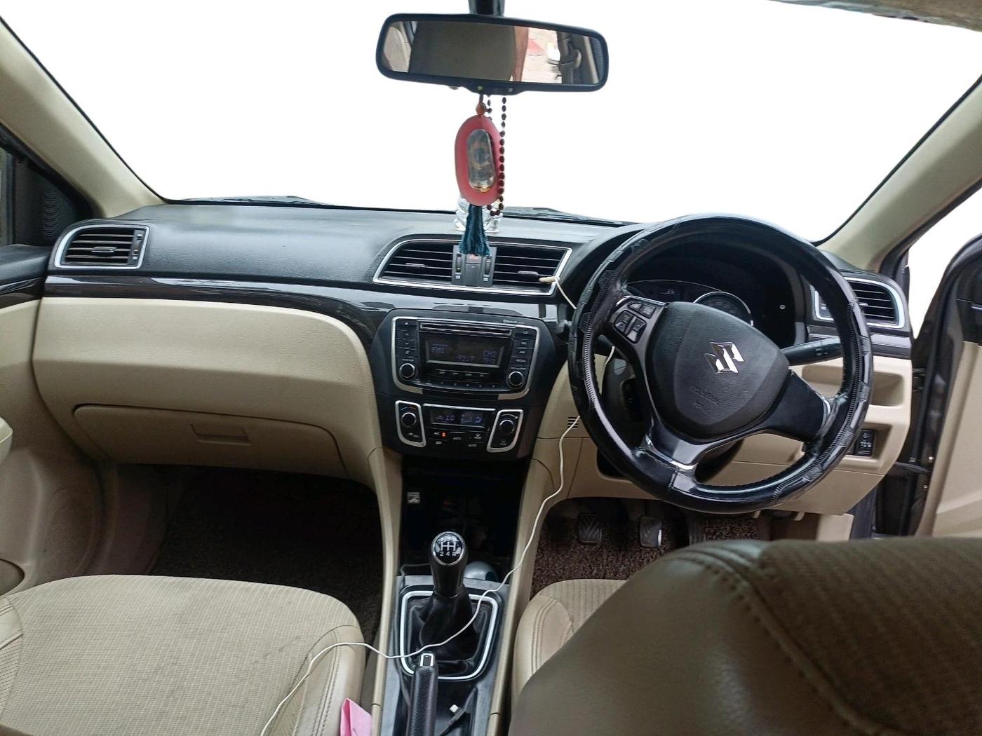 2016 Maruti Ciaz ZDI SHVS, Diesel, Manual, 1,21,028 km, interior