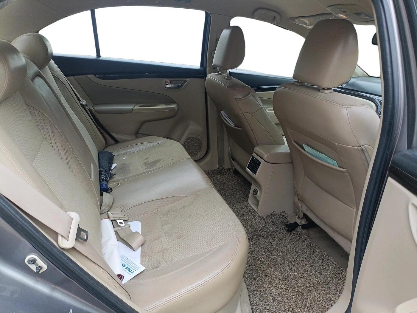 2016 Maruti Ciaz ZDI SHVS, Diesel, Manual, 1,21,028 km, interior