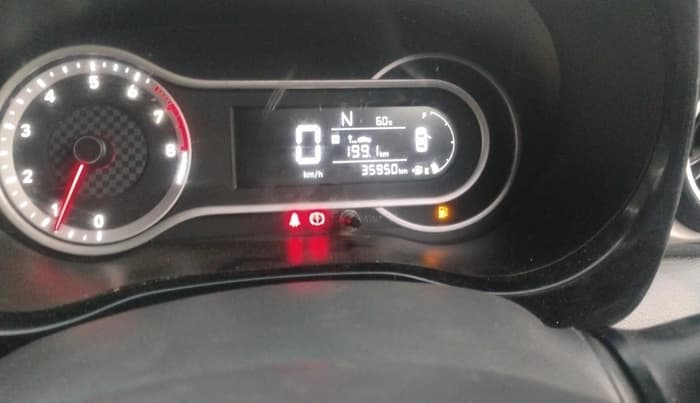 2022 Hyundai GRAND I10 NIOS SPORTZ AMT 1.2 KAPPA VTVT, CNG, Automatic, 35,950 km, interior