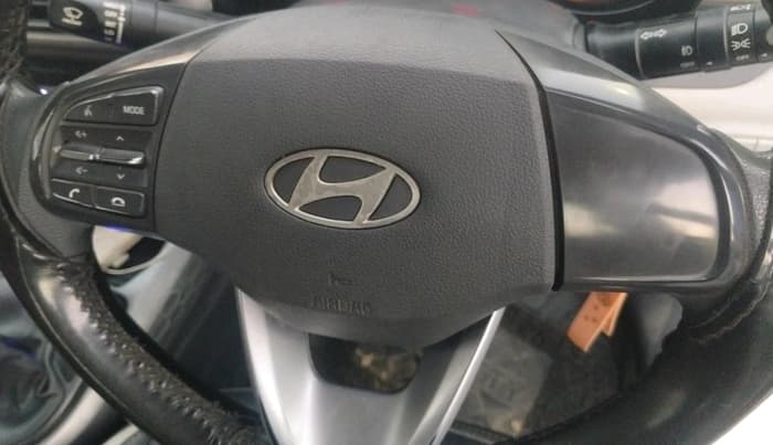 2022 Hyundai GRAND I10 NIOS SPORTZ AMT 1.2 KAPPA VTVT, CNG, Automatic, 35,950 km, interior