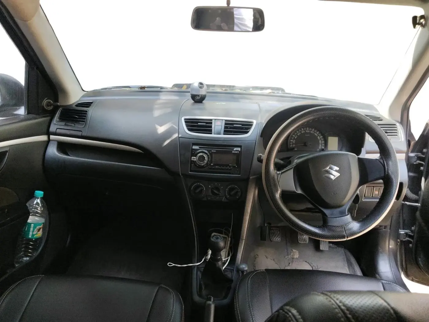 2016 Maruti Swift LXI (O), Petrol, Manual, 62,005 km, interior