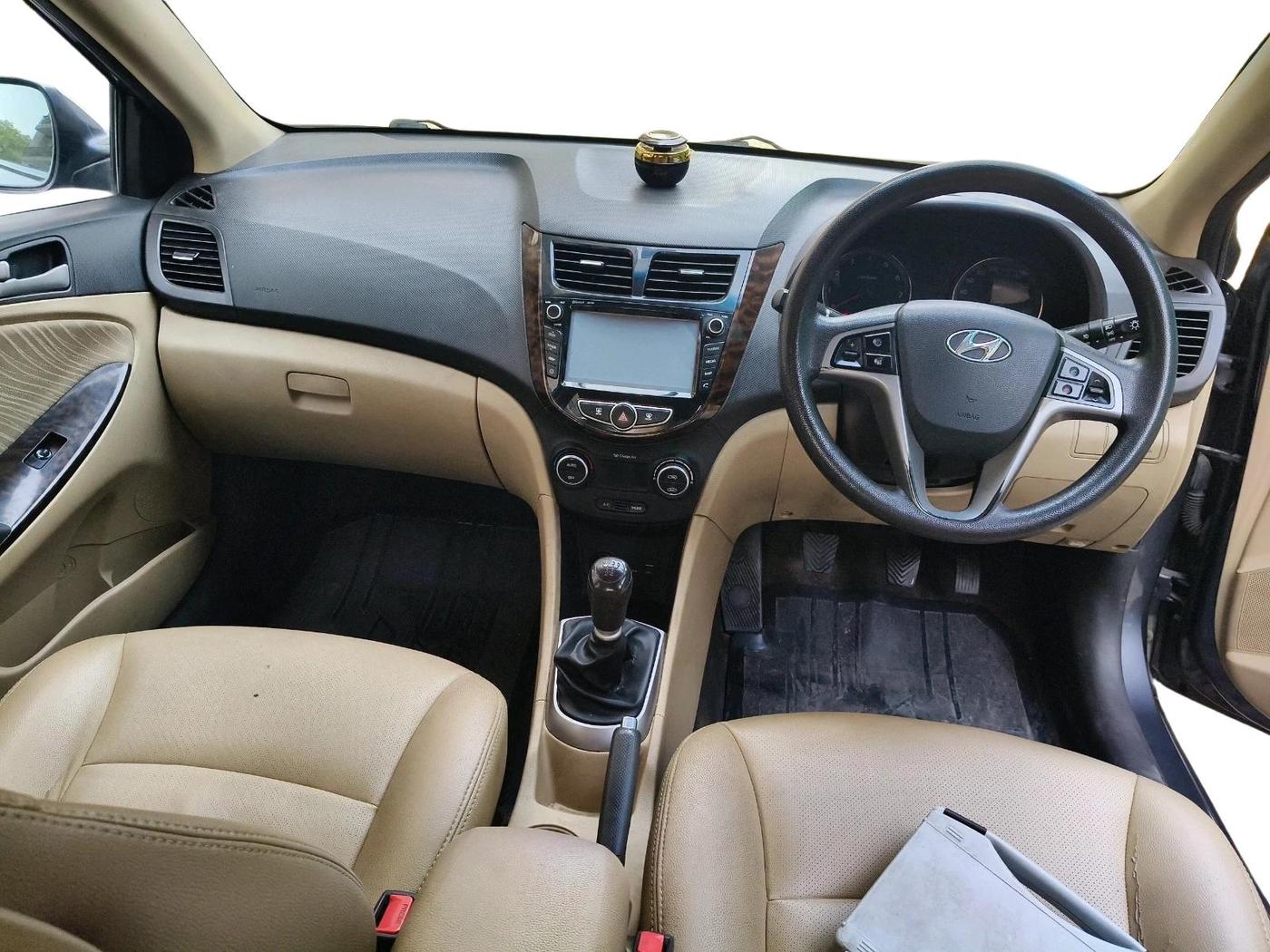 2016 Hyundai Verna 1.6 VTVT SX, Petrol, Manual, 98,744 km, interior