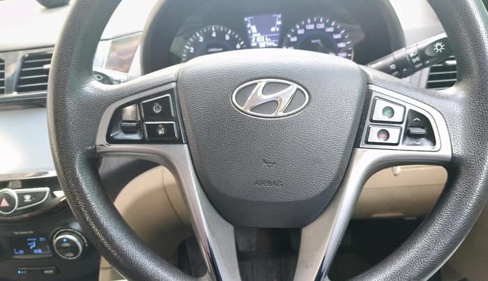 2016 Hyundai Verna 1.6 VTVT SX, Petrol, Manual, 98,744 km, interior