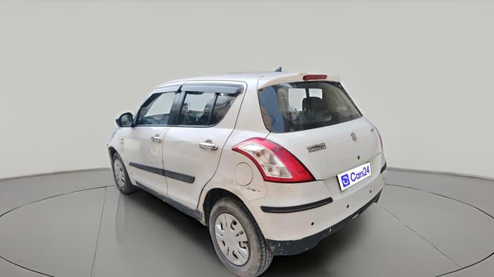 2017 Maruti Swift LXI (O), CNG, Manual, 98,773 km, exterior