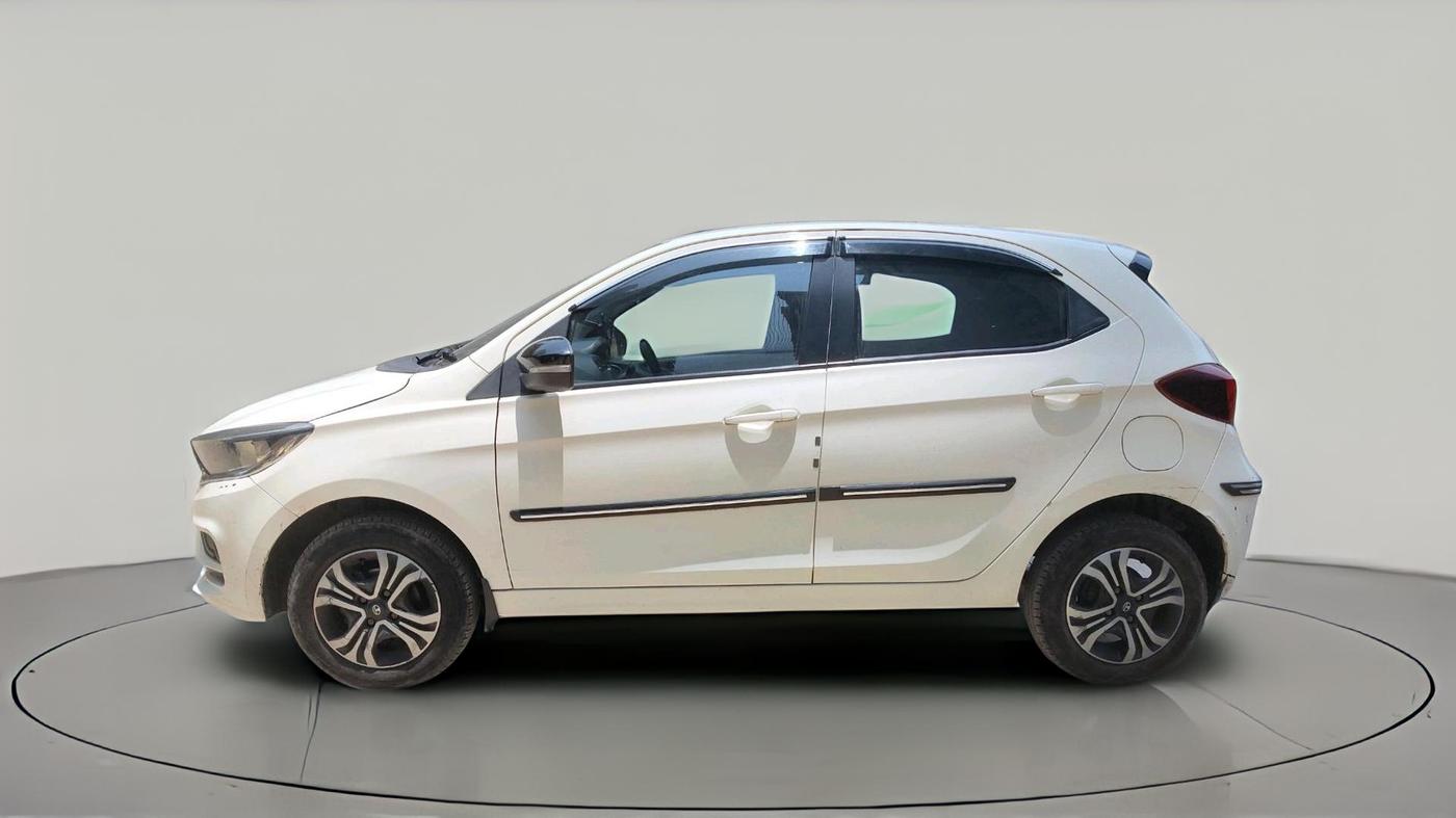 2024 Tata Tiago XTA CNG , CNG, Automatic, 31,763 km, exterior