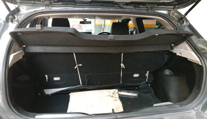 2023 Tata PUNCH PURE MT, Petrol, Manual, 84,152 km, exterior