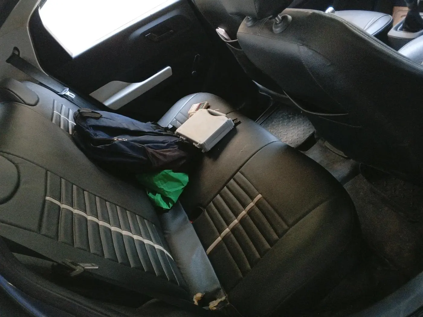 2023 Tata PUNCH PURE MT, Petrol, Manual, 84,152 km, interior