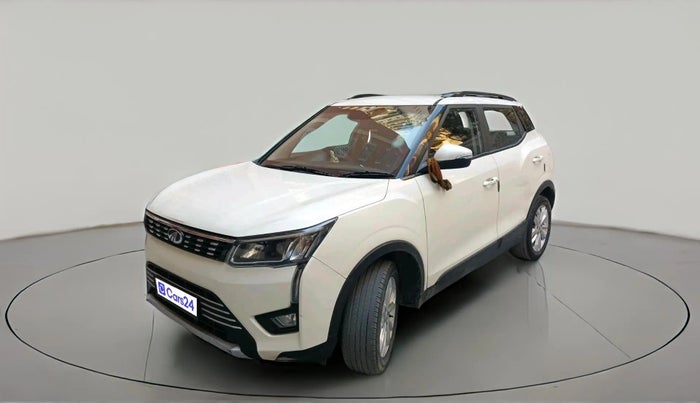 2021 Mahindra XUV300 W8 1.2 PETROL, Petrol, Manual, 65,567 km, exterior