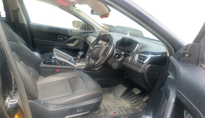 2020 Tata Harrier XZA PLUS 2.0L, Diesel, Automatic, 93,606 km, interior