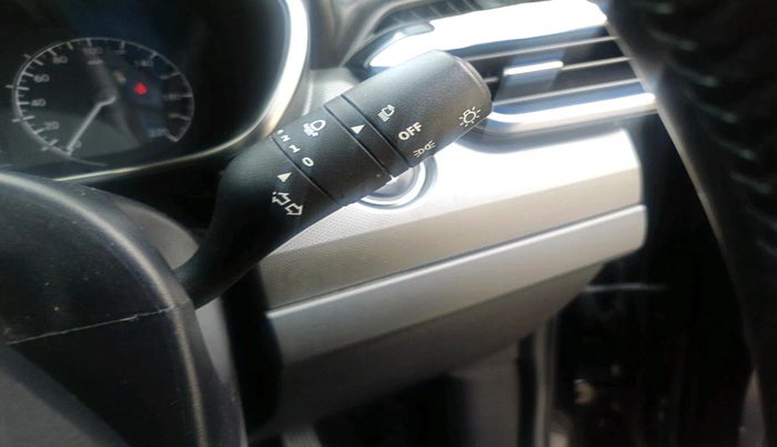 2020 Tata Harrier XZA PLUS 2.0L, Diesel, Automatic, 93,606 km, interior