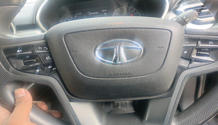 2020 Tata Harrier XZA PLUS 2.0L, Diesel, Automatic, 93,606 km, interior