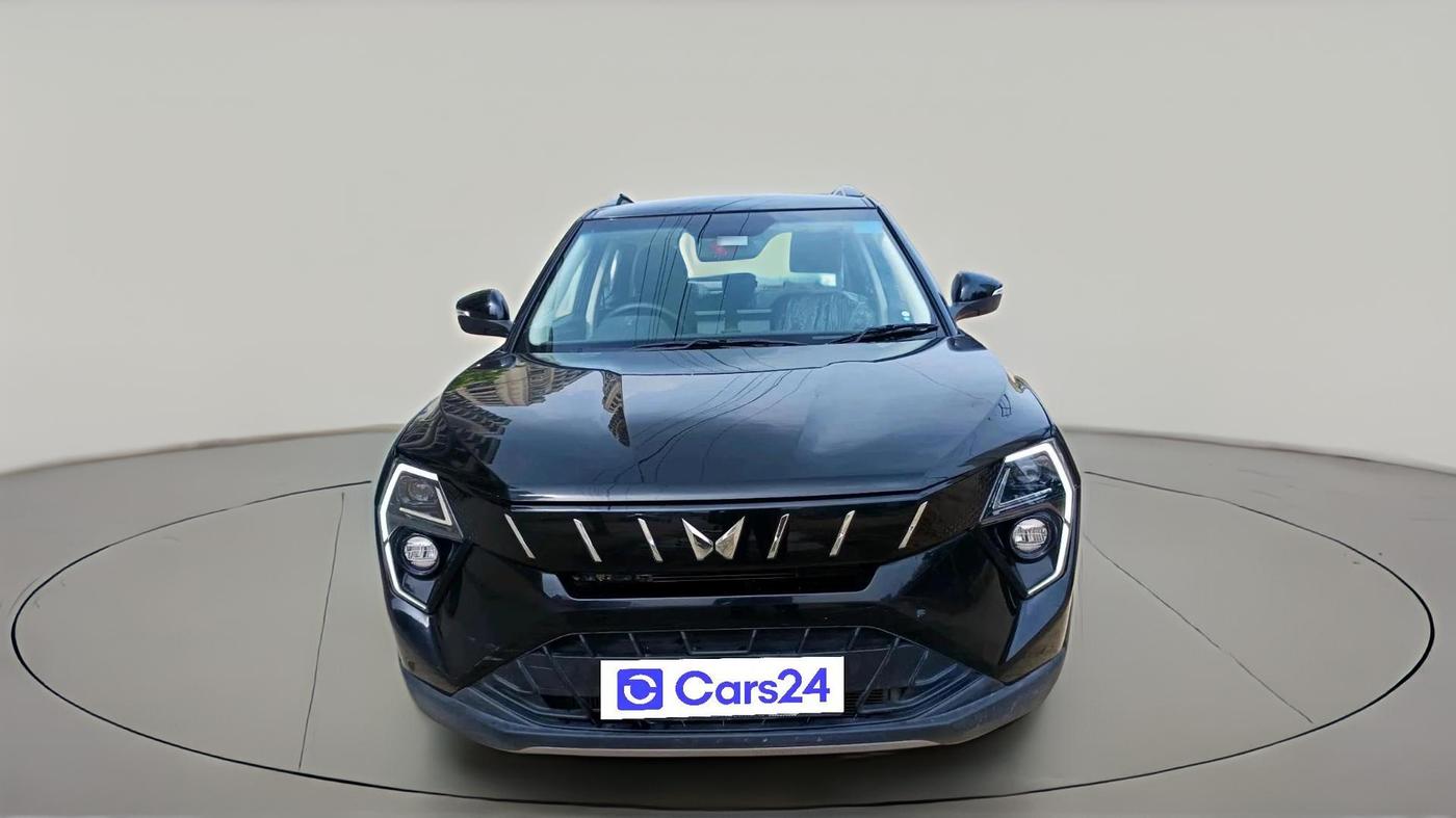 2024 Mahindra XUV 3XO AX5 1.2 L TCMPFi, Petrol, Manual, 5,341 km, exterior