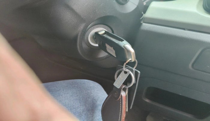 2022 Tata PUNCH ADVENTURE MT, Petrol, Manual, 18,942 km, interior