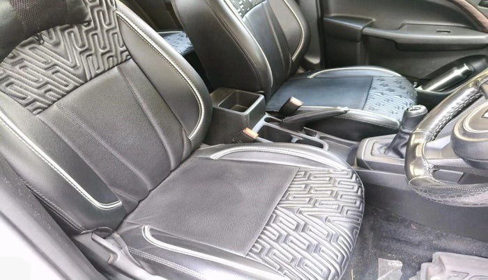 2023 Maruti BREZZA LXI S- CNG, CNG, Manual, 59,012 km, interior