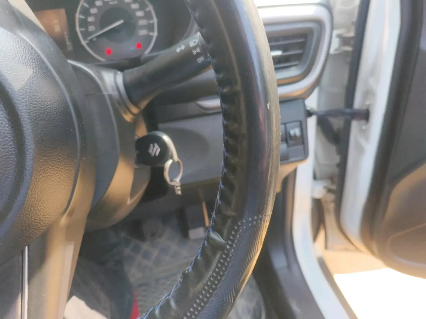 2023 Maruti BREZZA VXI, Petrol, Manual, 24,234 km, interior