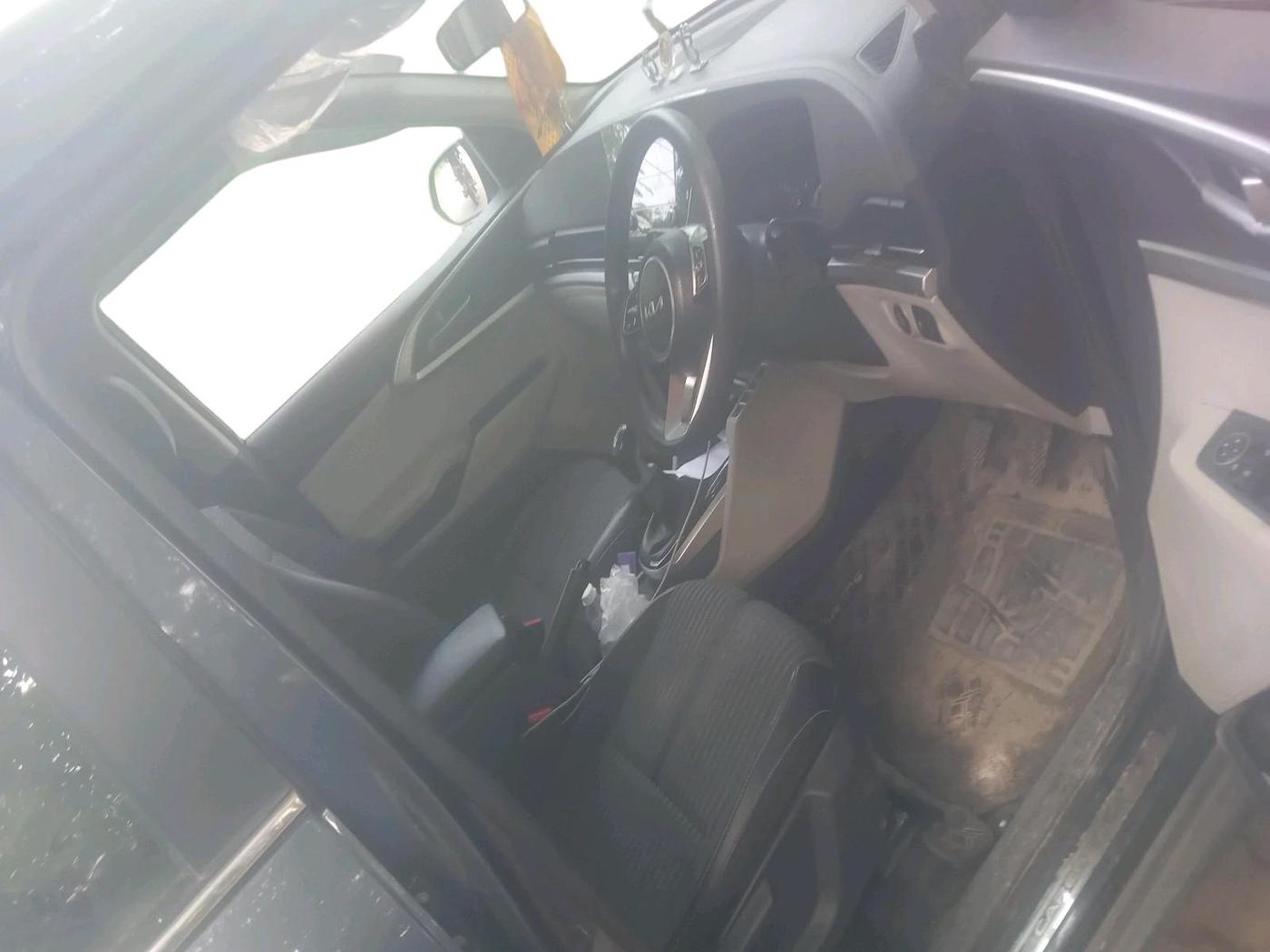 2023 KIA CARENS PRESTIGE PLUS 1.4 PETROL 7 STR, Petrol, Manual, 49,636 km, interior