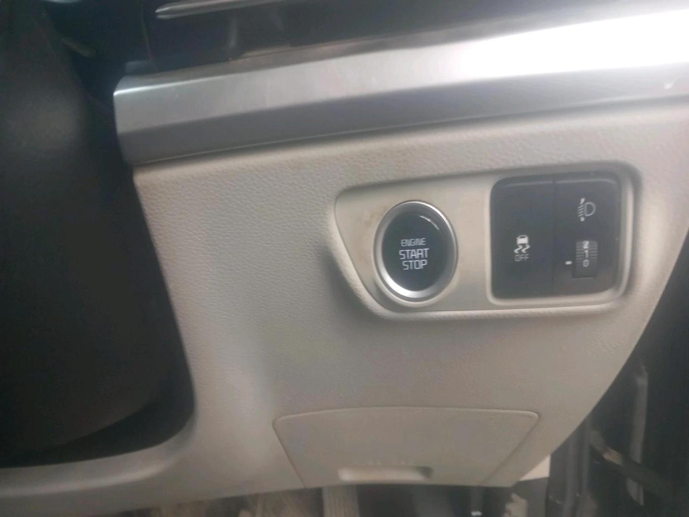 2023 KIA CARENS PRESTIGE PLUS 1.4 PETROL 7 STR, Petrol, Manual, 49,636 km, interior
