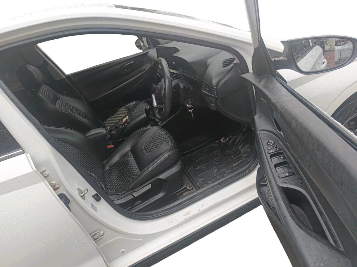2023 Hyundai NEW I20 SPORTZ 1.2 MT, CNG, Manual, 89,602 km, interior