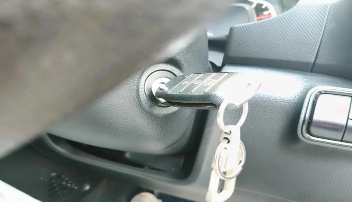 2023 KIA SONET HTK PLUS 1.2, Petrol, Manual, 14,712 km, interior