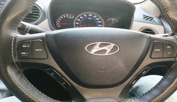 2016 Hyundai Grand i10 SPORTZ 1.2 KAPPA VTVT, CNG, Manual, 1,19,845 km, interior