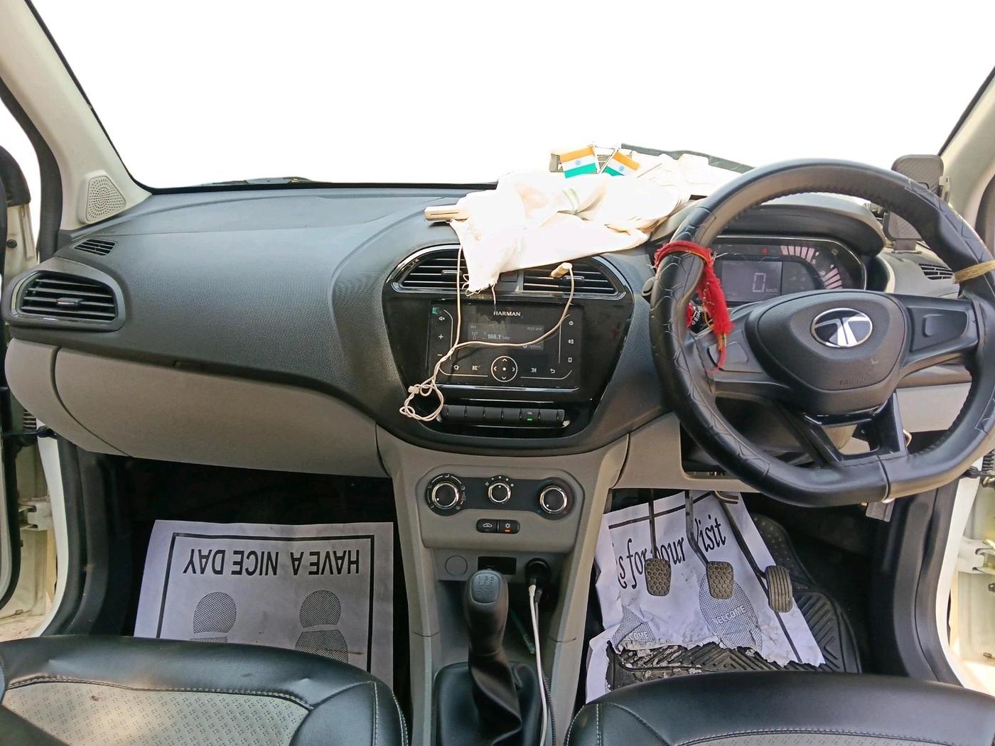 2024 Tata Tiago XM CNG, CNG, Manual, 13,387 km, interior
