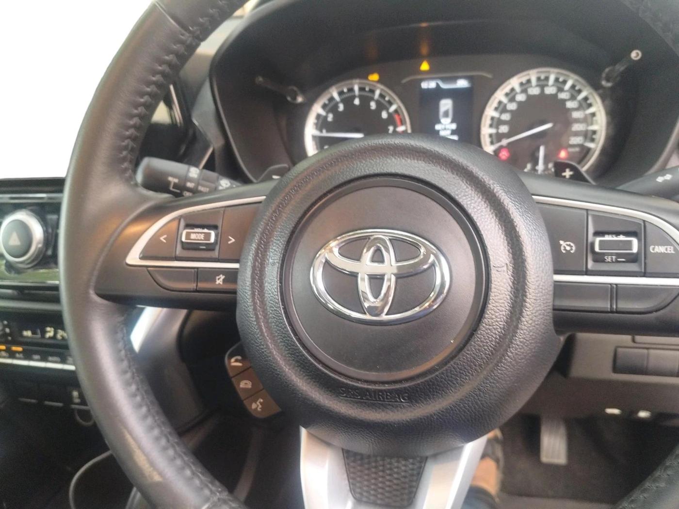 2024 Toyota URBAN CRUISER HYRYDER V AT NEO DRIVE, Petrol, Automatic, 15,508 km, interior