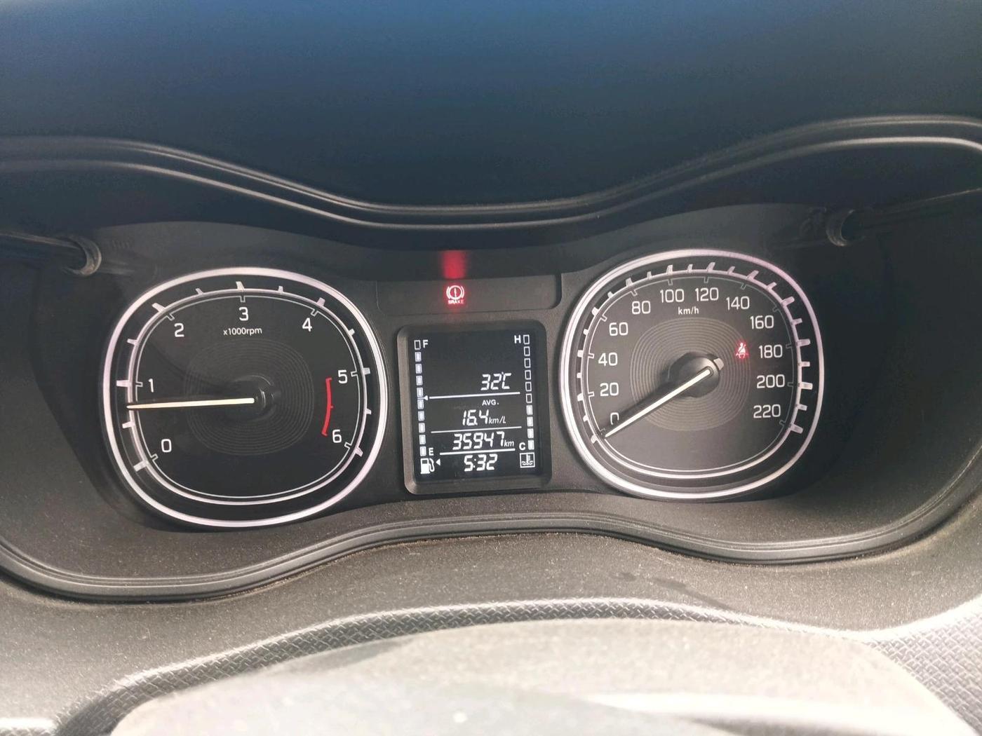 2017 Maruti Vitara Brezza ZDI, Diesel, Manual, 35,947 km, interior