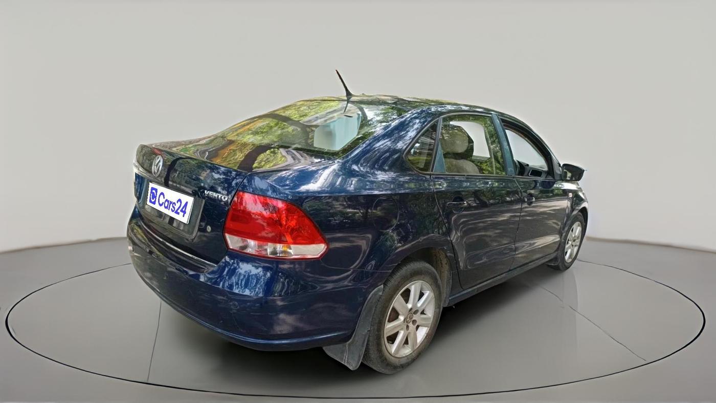 2011 Volkswagen Vento HIGHLINE 1.6 MPI, Petrol, Manual, 94,276 km, exterior
