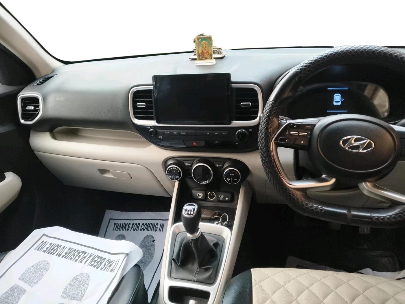 2023 Hyundai VENUE SX 1.2 PETROL, Petrol, Manual, 58,827 km, interior