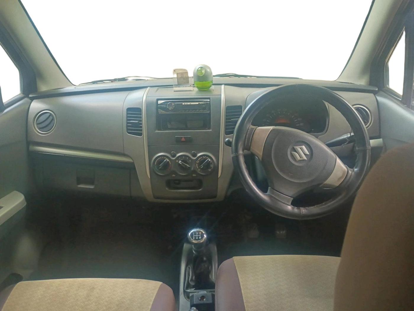 2011 Maruti Wagon R 1.0 LXI, Petrol, Manual, 72,699 km, interior