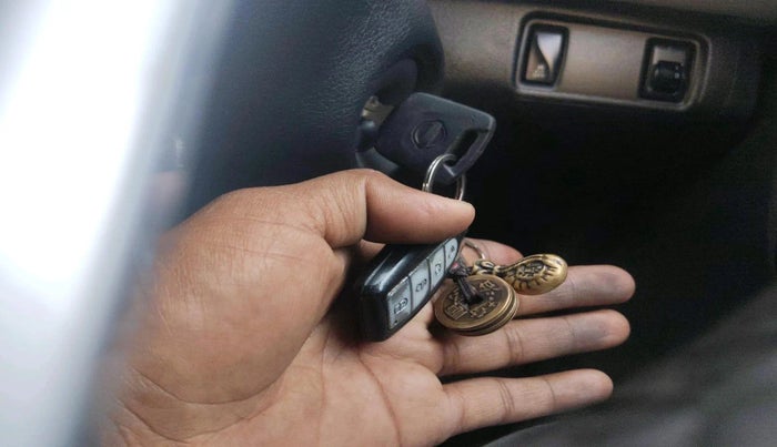 2024 Nissan MAGNITE XE, Petrol, Manual, 19,886 km, interior