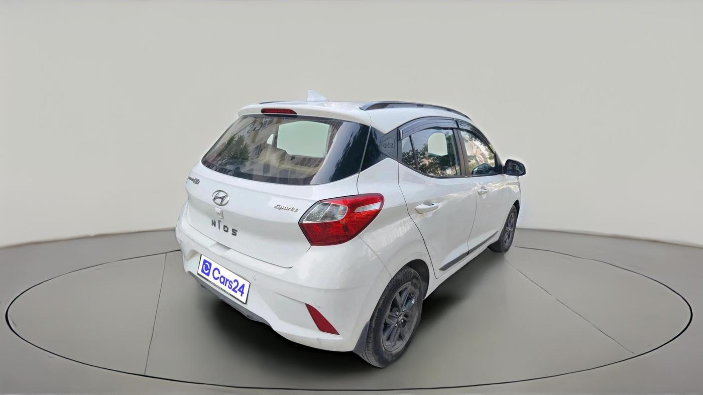 2022 Hyundai GRAND I10 NIOS SPORTZ 1.2 KAPPA VTVT, Petrol, Manual, 56,236 km, exterior