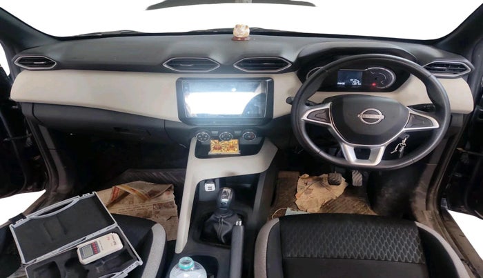 2024 Nissan MAGNITE  XE AMT EZ Shift, Petrol, Automatic, 9,212 km, interior