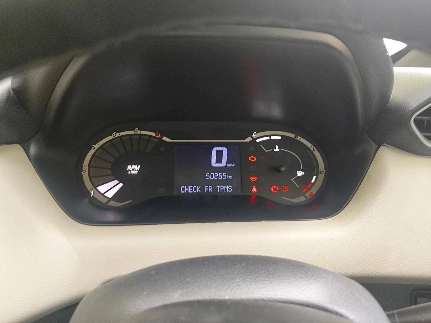 2023 Nissan MAGNITE XL, Petrol, Manual, 50,265 km, interior