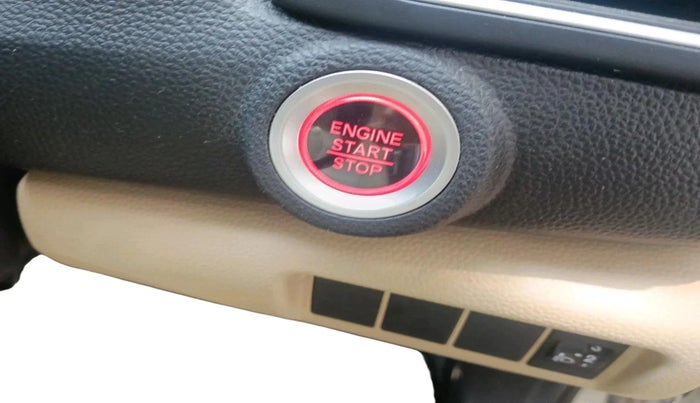 2022 Honda Amaze 1.2L I-VTEC VX CVT, Petrol, Automatic, 57,014 km, interior