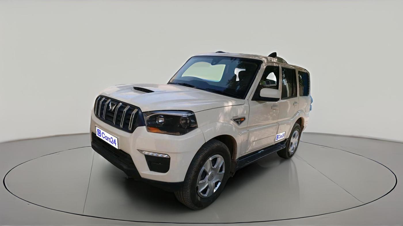 2017 Mahindra Scorpio S6 PLUS 1.99, Diesel, Manual, 56,963 km, exterior