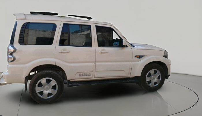 2017 Mahindra Scorpio S6 PLUS 1.99, Diesel, Manual, 56,963 km, exterior