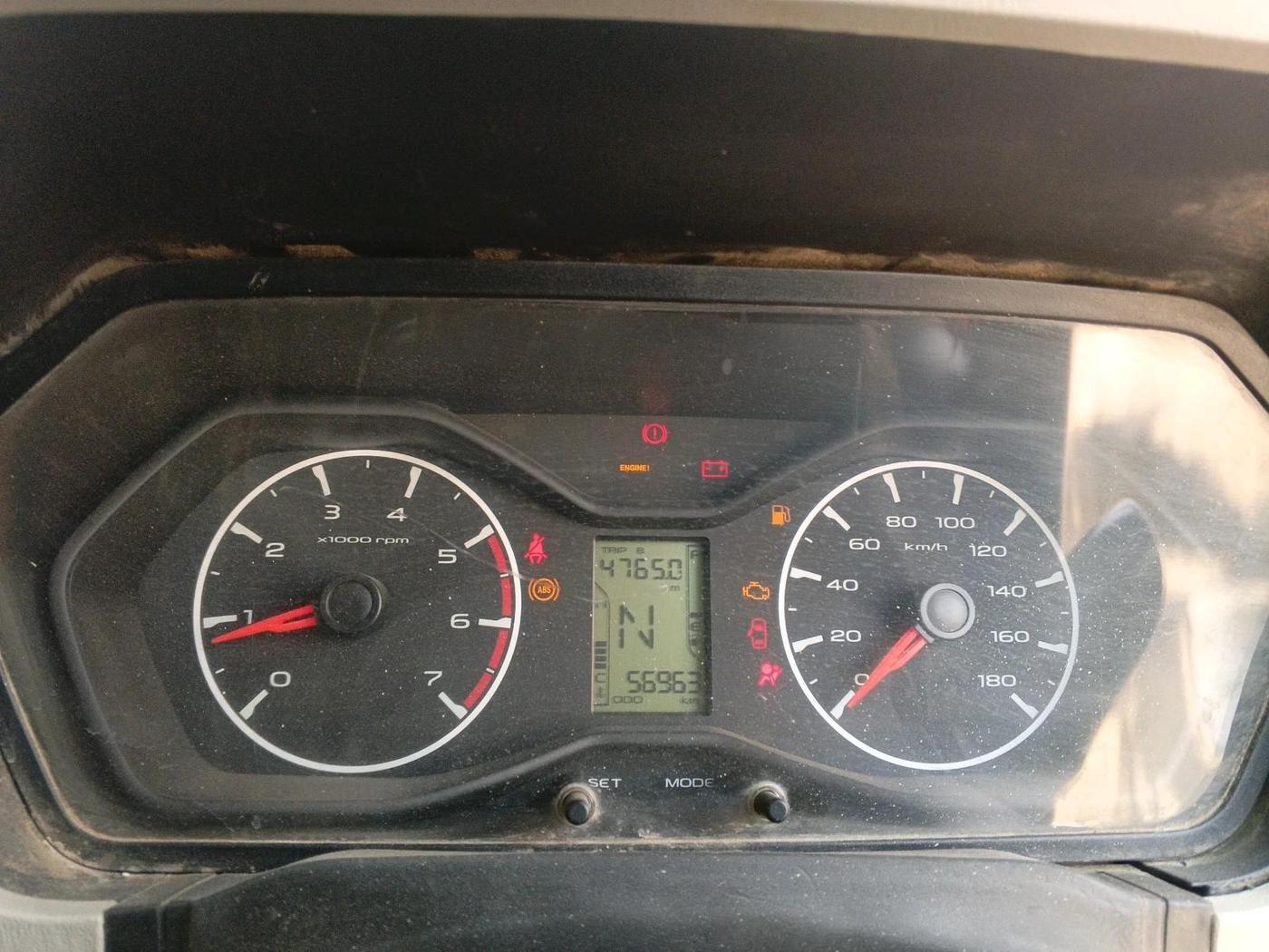2017 Mahindra Scorpio S6 PLUS 1.99, Diesel, Manual, 56,963 km, interior