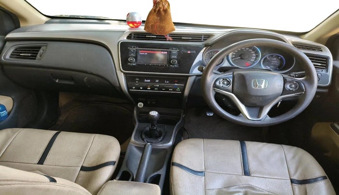 2016 Honda City 1.5L I-VTEC V MT, Petrol, Manual, 1,16,880 km, interior