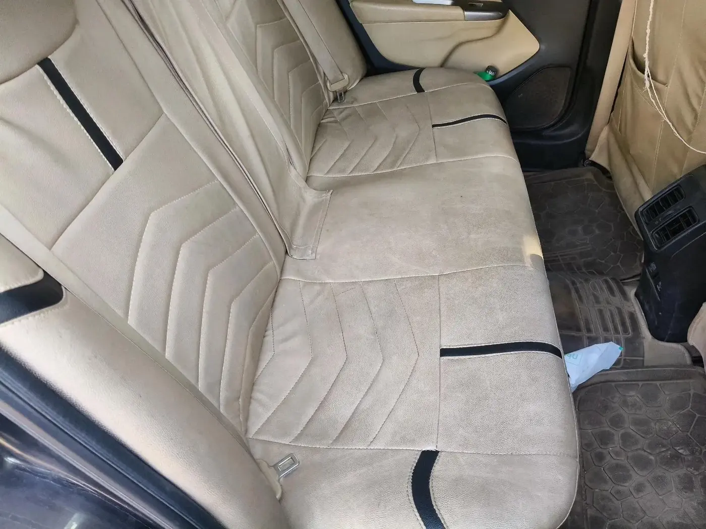 2016 Honda City 1.5L I-VTEC V MT, Petrol, Manual, 1,16,880 km, interior