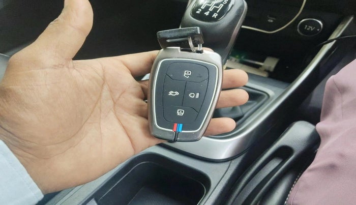 2022 Tata ALTROZ XZ PETROL, Petrol, Manual, 43,346 km, interior
