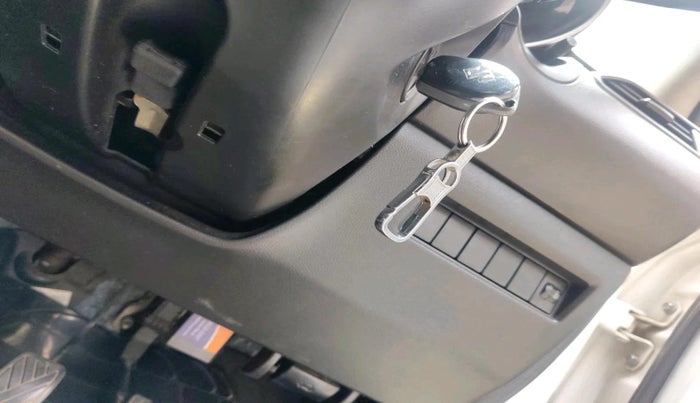 2020 Maruti Swift VXI, Petrol, Manual, 47,698 km, interior